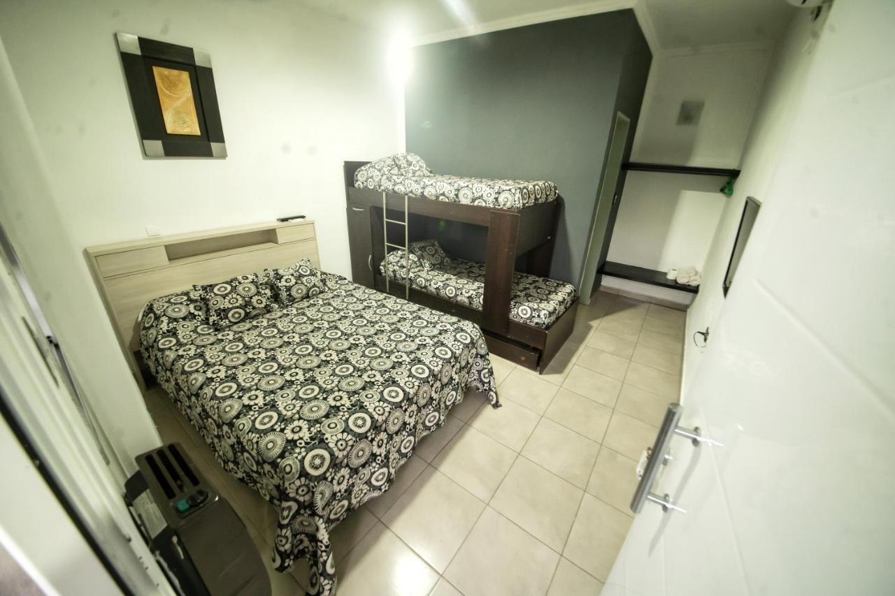 Maktub Departamentos y Habitaciones Alta Gracia Bagian luar foto